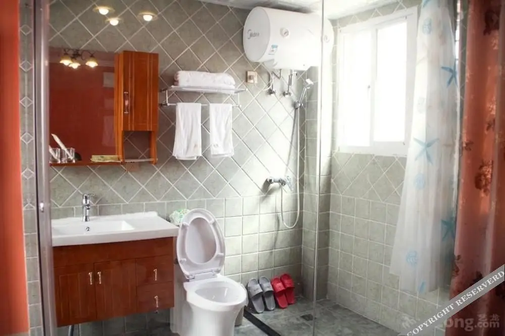 Сямынь: Xiamen Haixi Haibian Holiday Inn