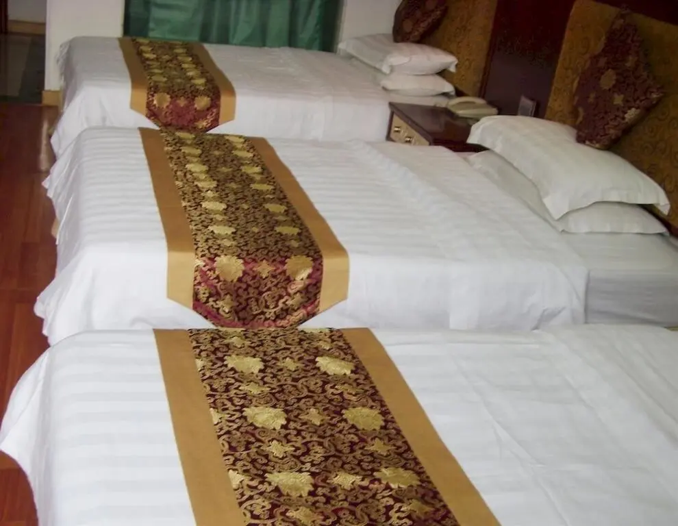Гуанчжоу: Fangjie Wufu Hotel (Sanyuanli)
