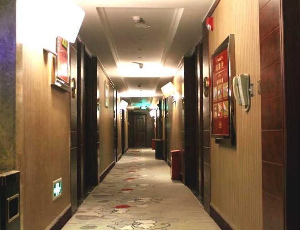 Чэнду: Yijia Chain Hotel Chengdu Yongfeng