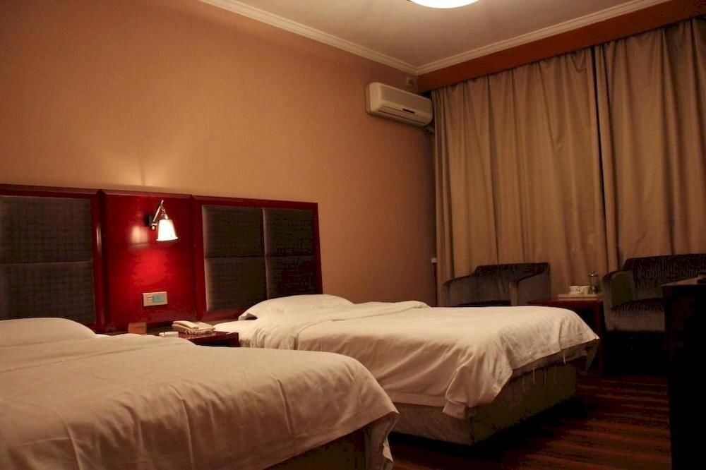 Харбин: Dongfang Hotel