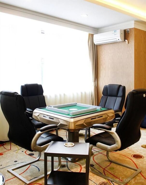 Шэньчжэнь: Himalaya Hotel (Shenzhen North Railway Station Tongcheng Center Branch)
