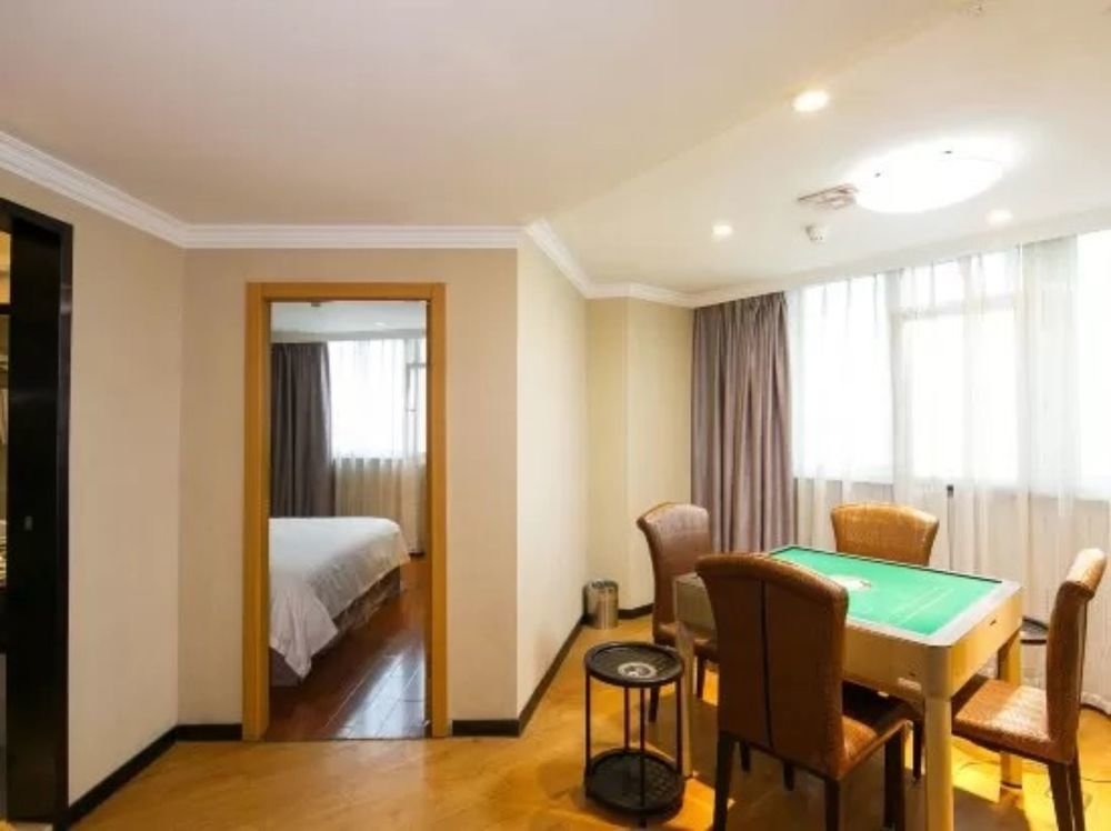 Шанхай: The Bai Lu Business Hotel