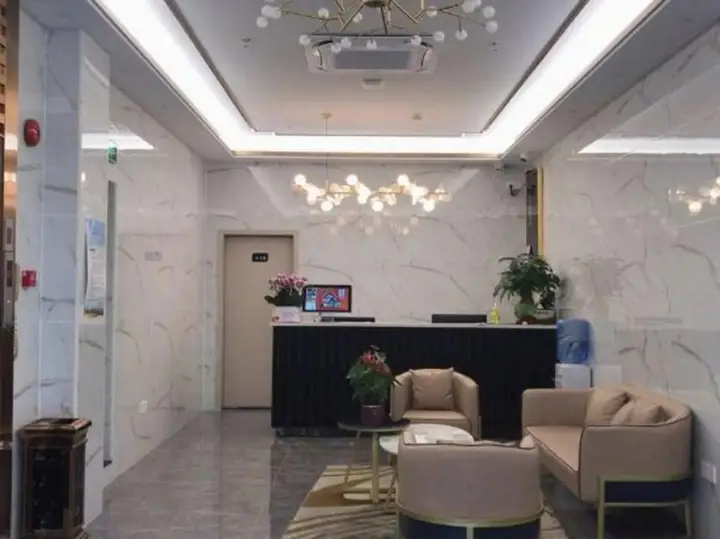 Шэньчжэнь: Jun'an Business Hostel (Shenzhen Haiya Binfencheng Store)