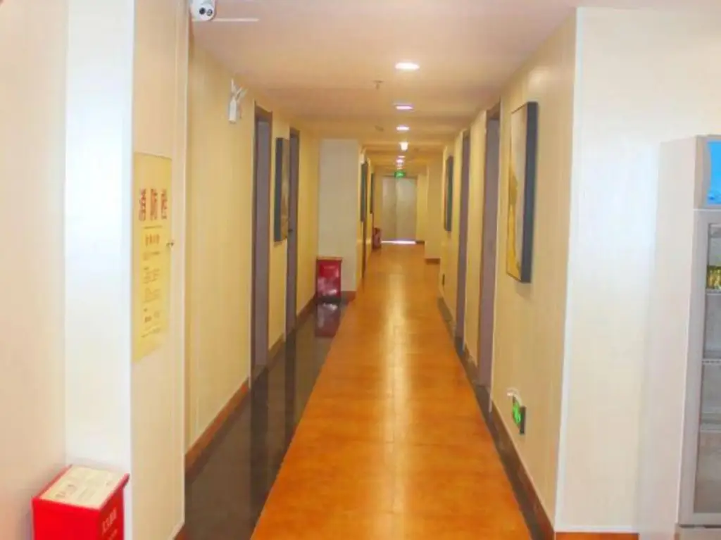 Шэньчжэнь: Jun'an Business Hostel (Shenzhen Haiya Binfencheng Store)