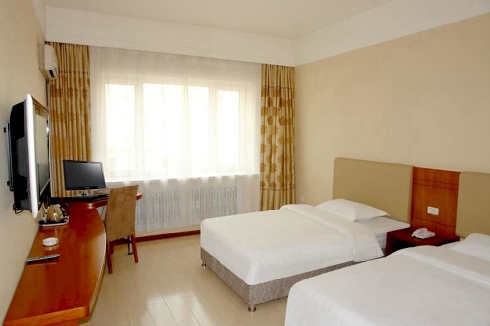 Харбин: Oriental Hotel