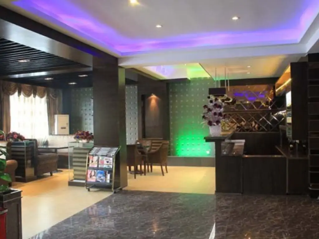 Нанкин: Outai Business Fast Hotel Nanjing Lukou International Airport
