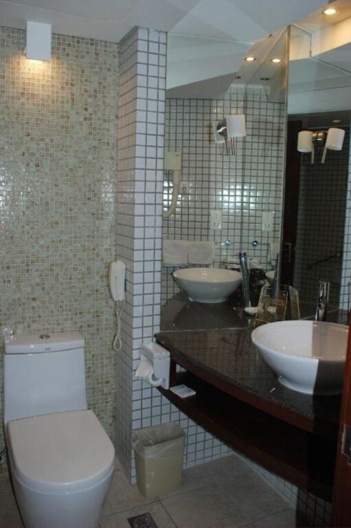 Дежоу: Dezhou World Hotel
