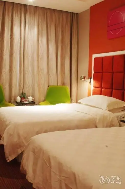 Сяньнин: Tianlun Huangchao Fashion Hotel
