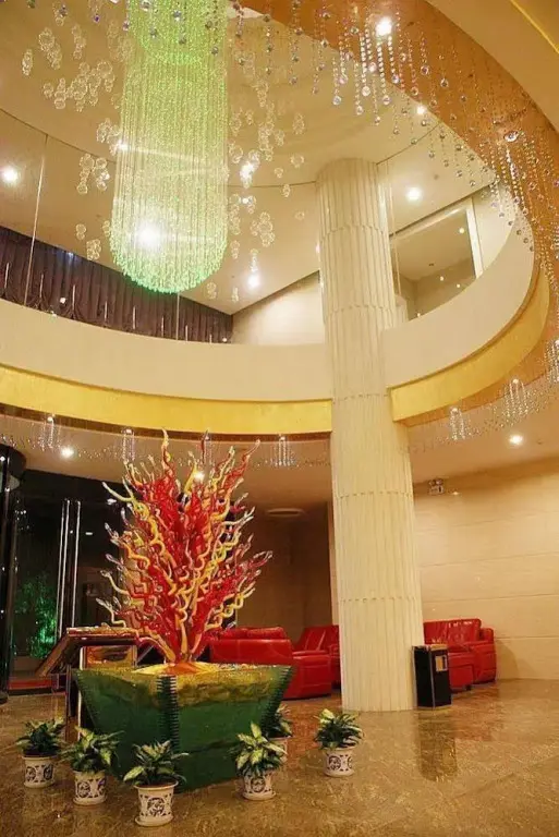 Сяньнин: Tianlun Huangchao Fashion Hotel