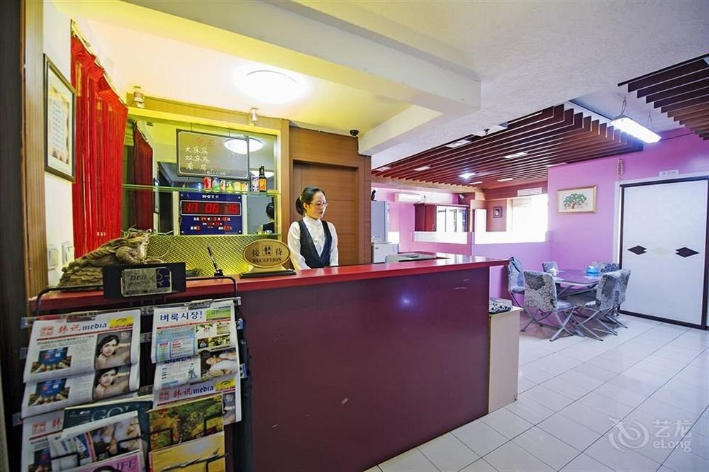 Далянь: International Luxury Apartment Hotel