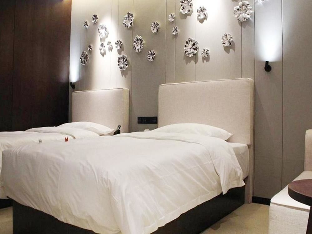 Чжэнчжоу: Maritime Hotel (Zhengzhou Century Amusement Park Zhongyuan Tower)