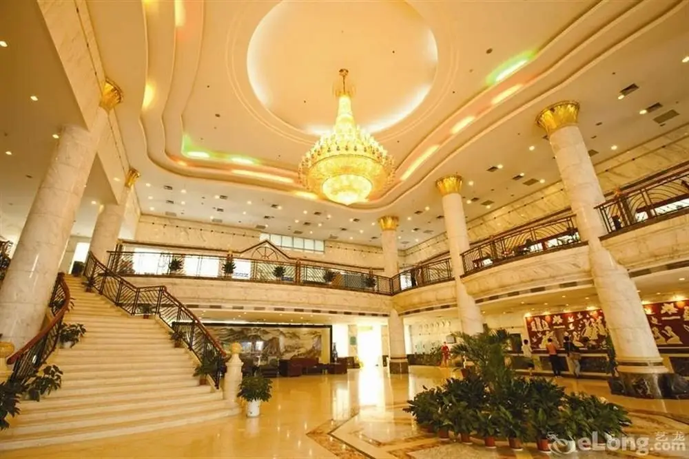 Yichang Zhaojun Hotel — фото 1