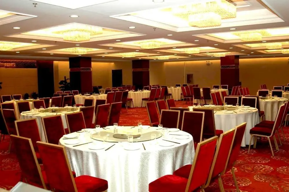 Тайюань: Taiyuan San Jin Business Hotel
