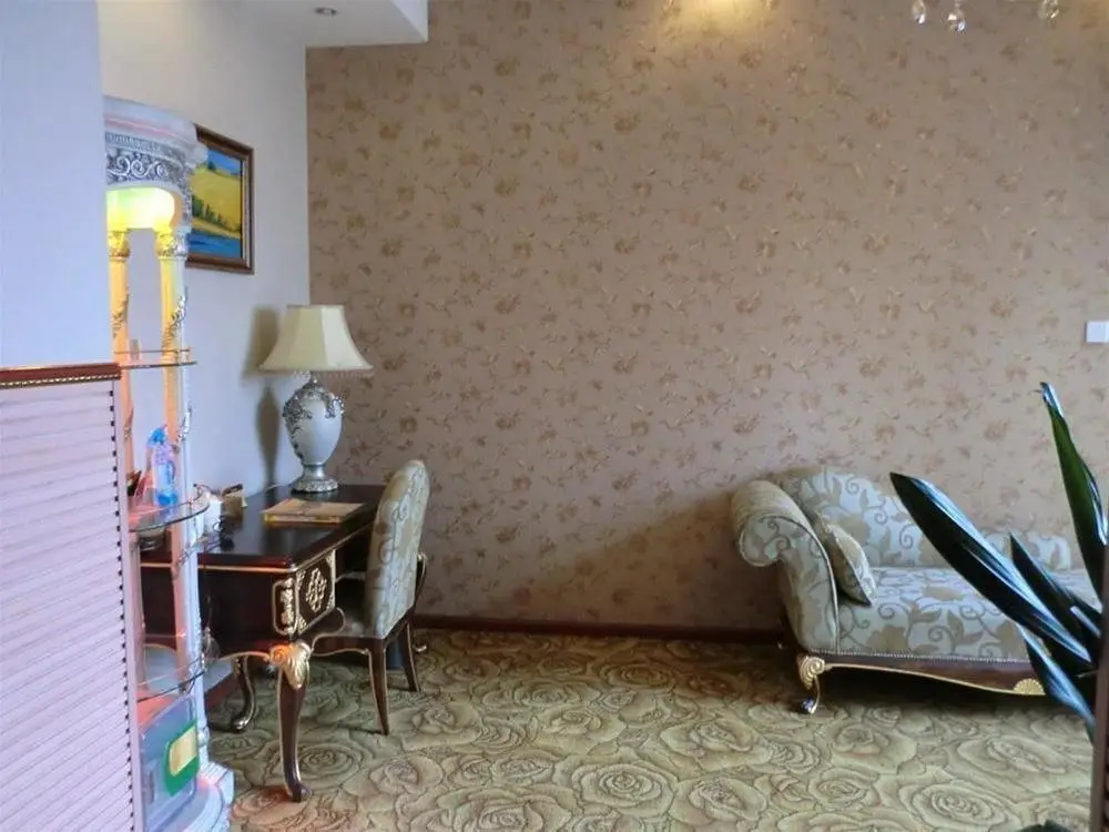 Чэнду: Chengdu Happy Holiday Inn