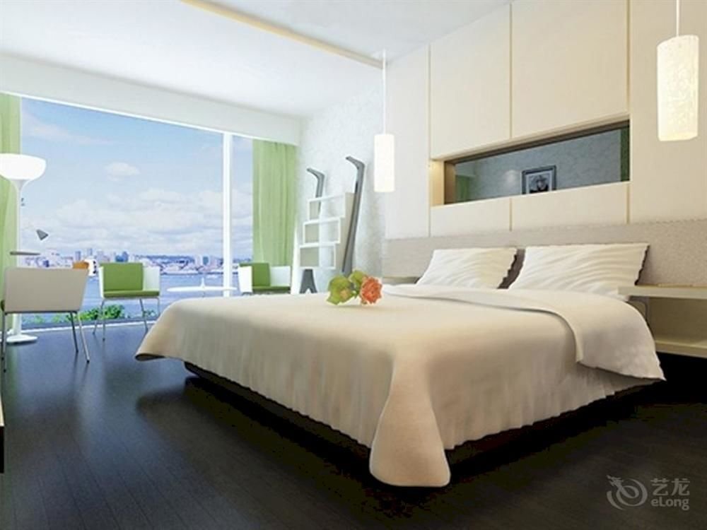 Наньтун: Junyi Hotel