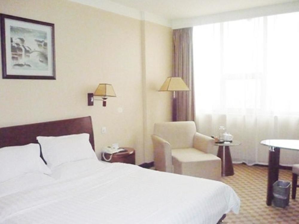 Тайан: Rongfeng International Hotel