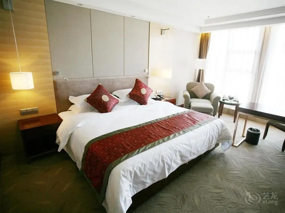 Тайан: Rongfeng International Hotel