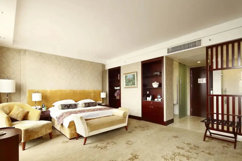 Нанкин: Nanjing Zhenbao Holiday Hotel