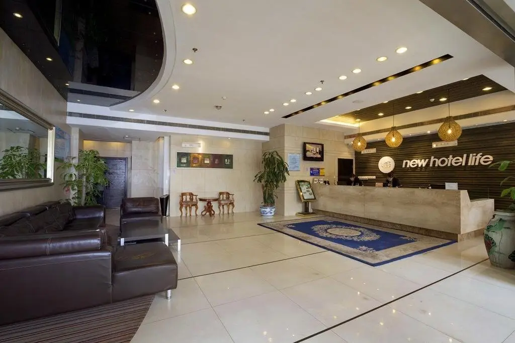 Dandong Life's Business Hotel — фото 1