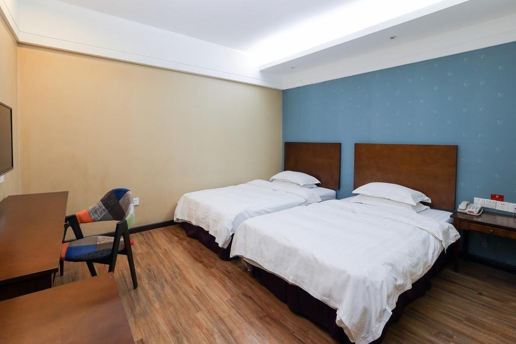 Даньдун: Dandong Life's Business Hotel