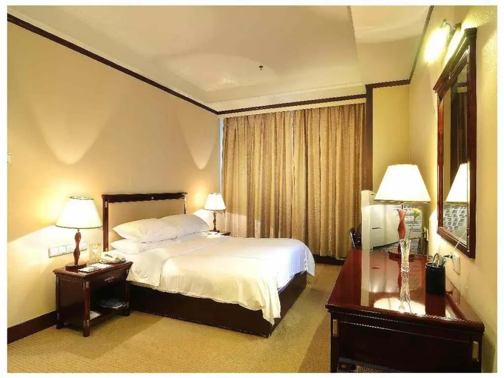 Цзинань: Ji Hua Hotel Jinan