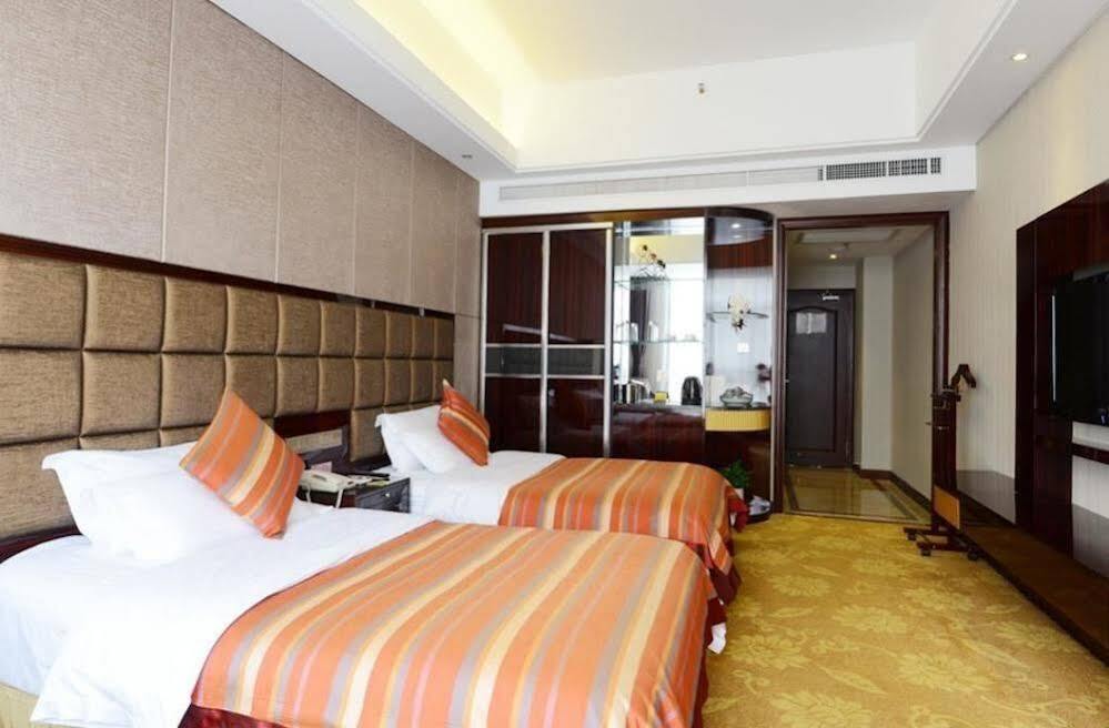 Чжэнчжоу: Rebecca Hotel