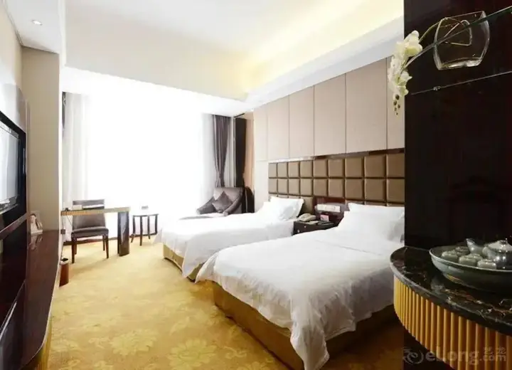 Чжэнчжоу: Rebecca Hotel