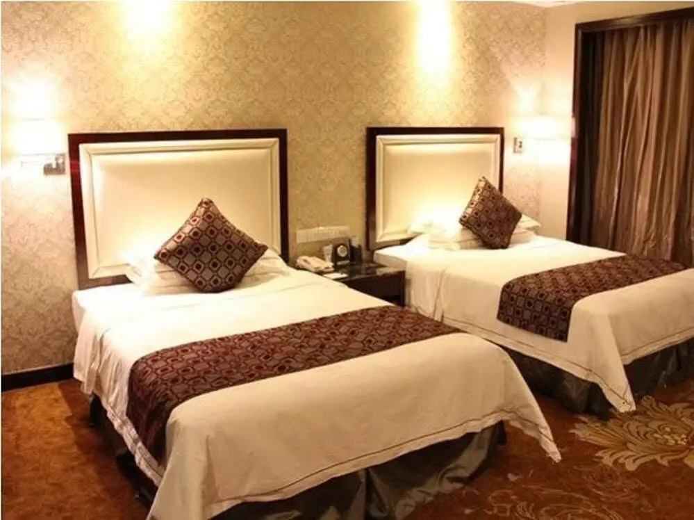 Чжаньцзян: Country Garden Phoenix Hotel
