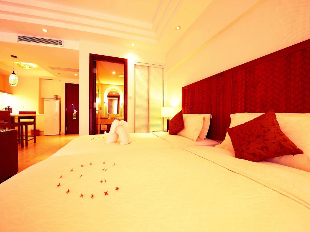 Санья: Aegean Conifer Suites Resort Sanya