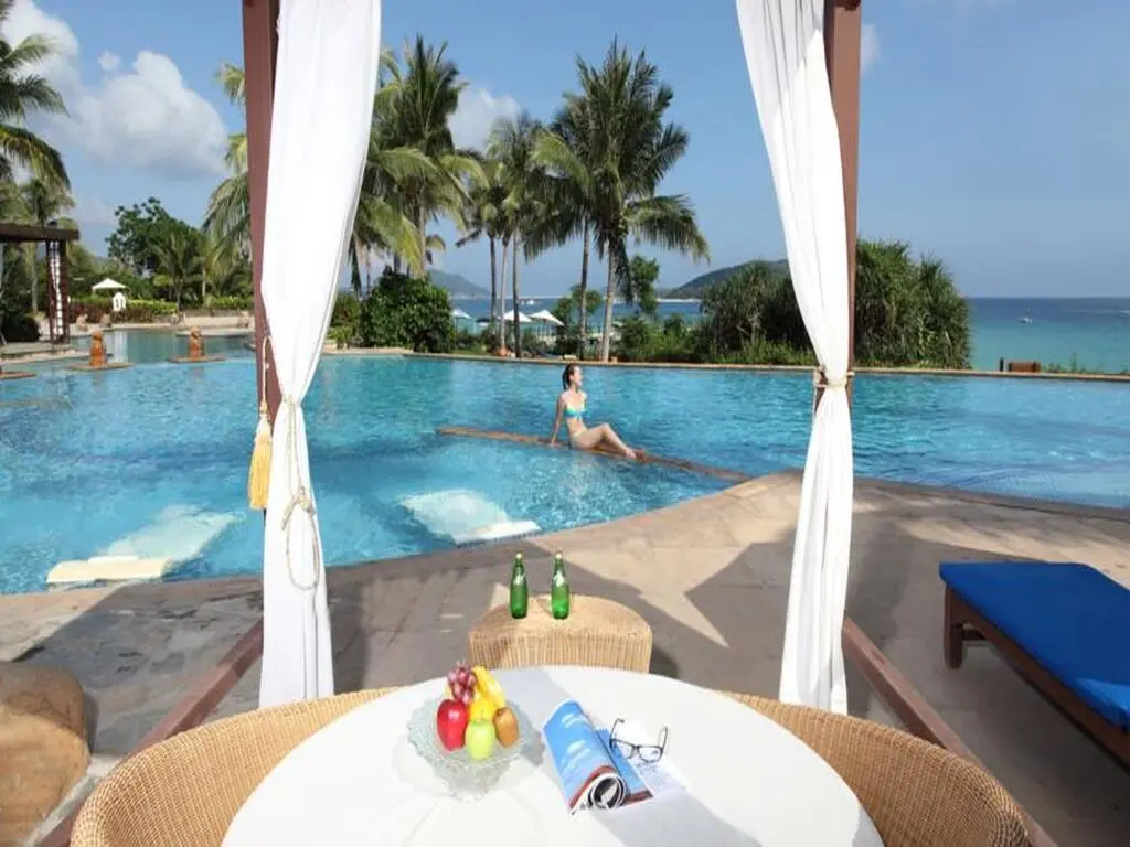 Санья: Aegean Conifer Suites Resort Sanya