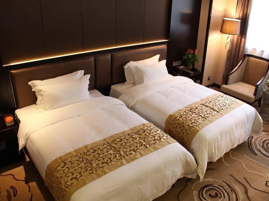Дунгуань: Joy Scenery Hotel