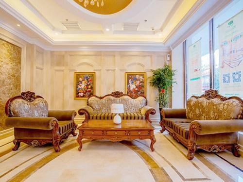 Шэньчжэнь: Vienna 3 Best Hotel Shenzhen Guanlan Golf