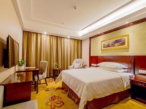 Шэньчжэнь: Vienna 3 Best Hotel Shenzhen Guanlan Golf