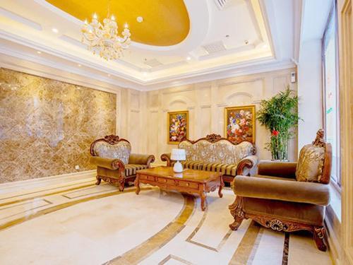 Шэньчжэнь: Vienna 3 Best Hotel Shenzhen Guanlan Golf