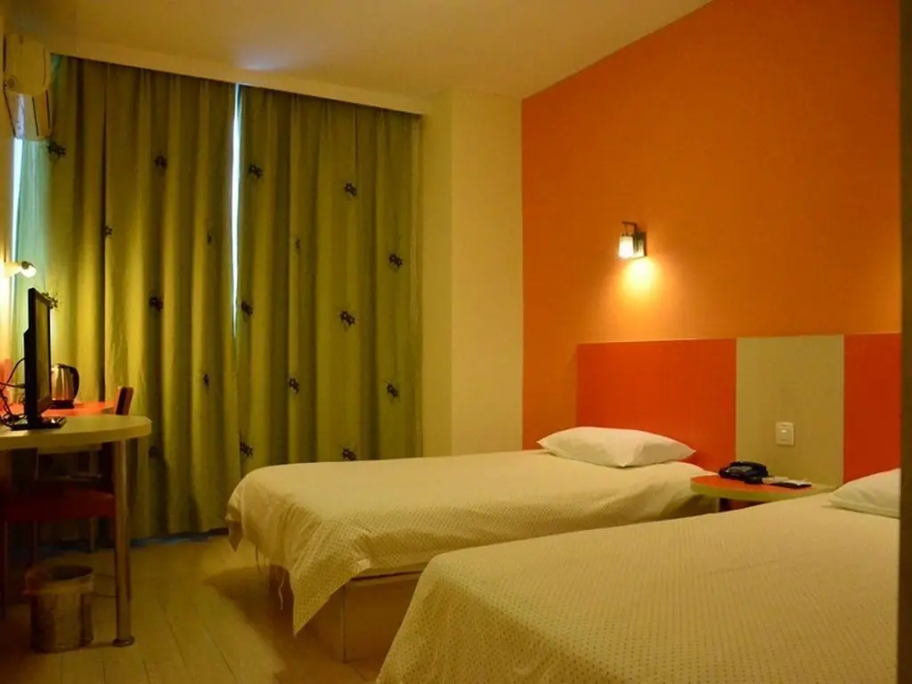 Шанхай: Motel 168 Shanghai South Railway Station