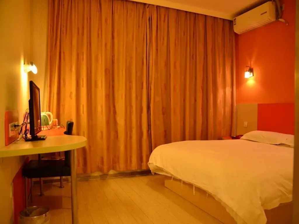 Шанхай: Motel 168 Shanghai South Railway Station