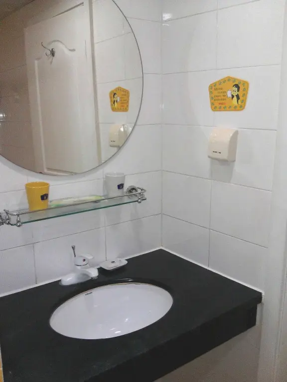 Гуанчжоу: Home Inn Zhongshan University in Guangzhou Binjiang Road