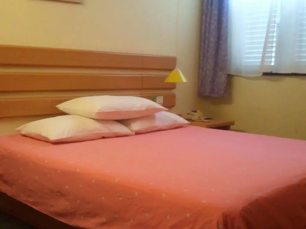 Гуанчжоу: Home Inn Zhongshan University in Guangzhou Binjiang Road