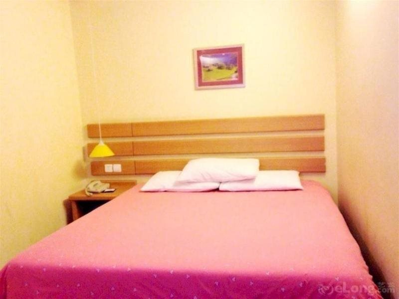 Гуанчжоу: Home Inn (Guangzhou Guangdong University of Foreign Studies Baiyun Avenue)