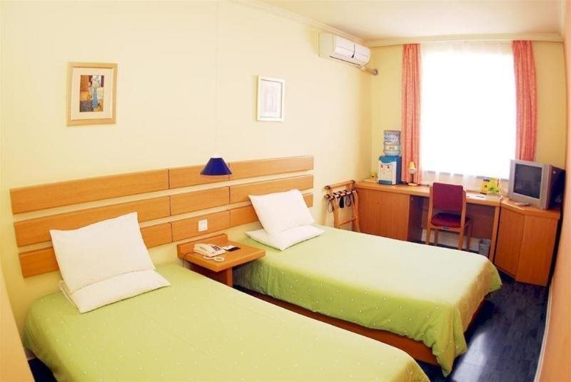 Гуанчжоу: Home Inn (Guangzhou Guangdong University of Foreign Studies Baiyun Avenue)