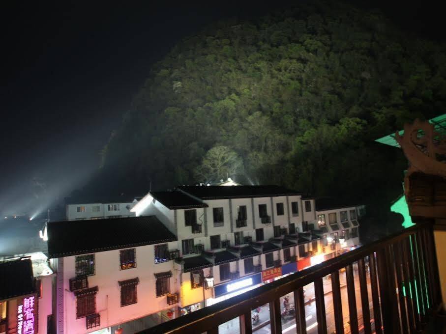 Yangshuo West Street Boutique Hotel — фото 1