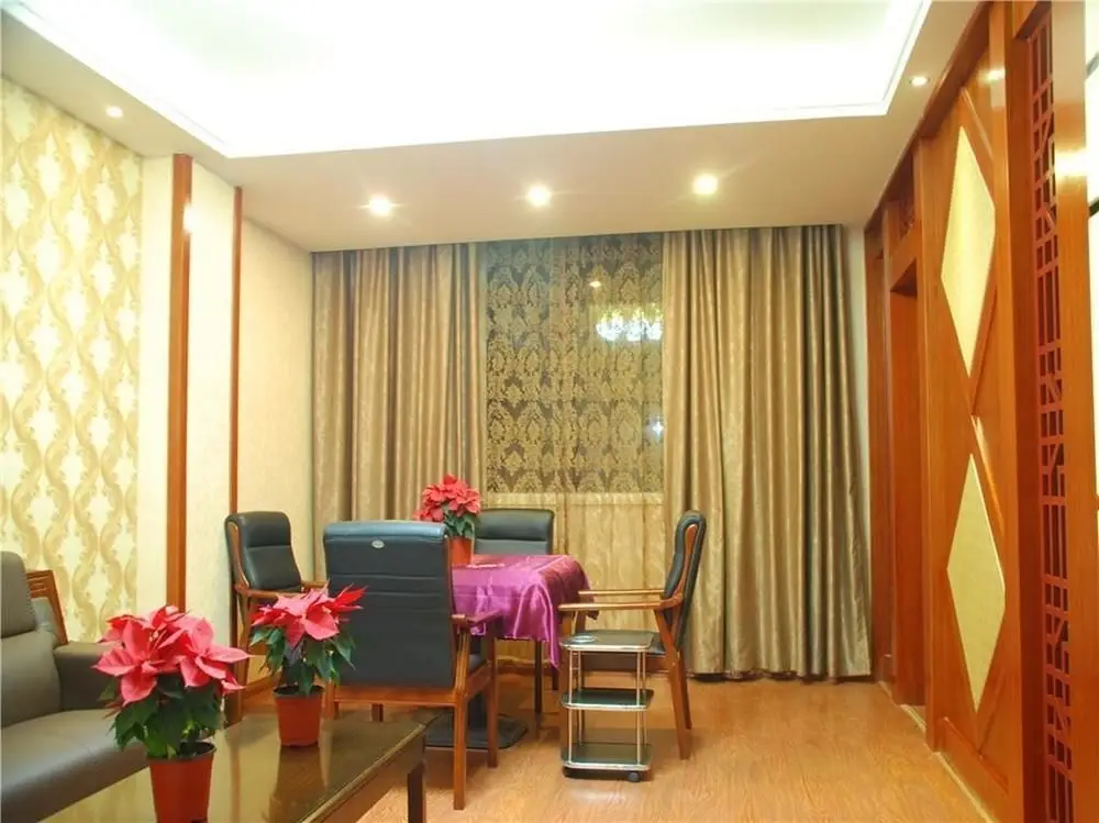 Куньмин: Kunming Haizhilun Hotel