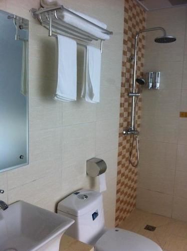 Циндао: Qingdao Xinshangrui Business Hotel
