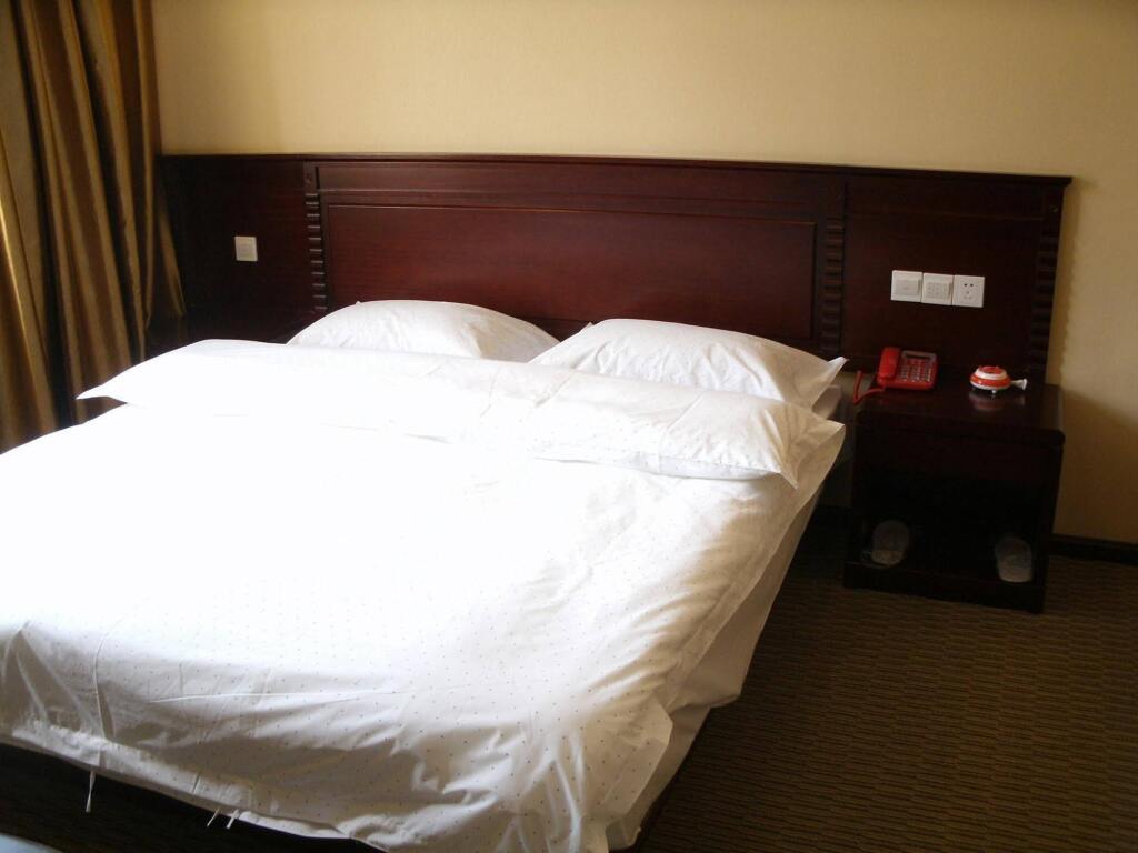 Куньмин: Hongye Business Hotel (Kunming Railway Station Joy City Center)