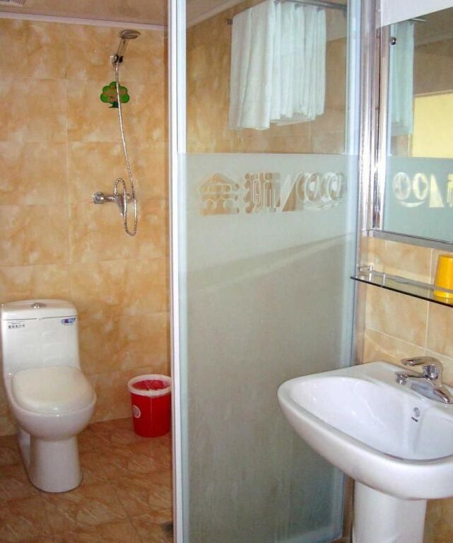 Циндао: Jinshi 100 Hotel