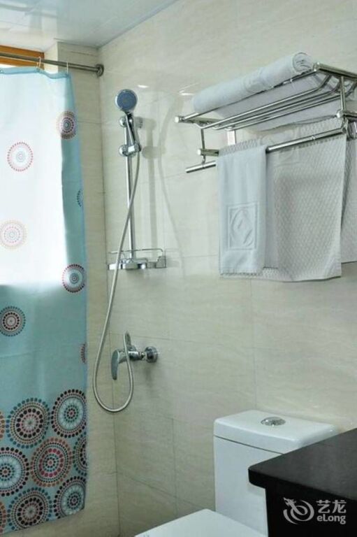 Чэнду: Wangfujing Business Apartment - Chengdu