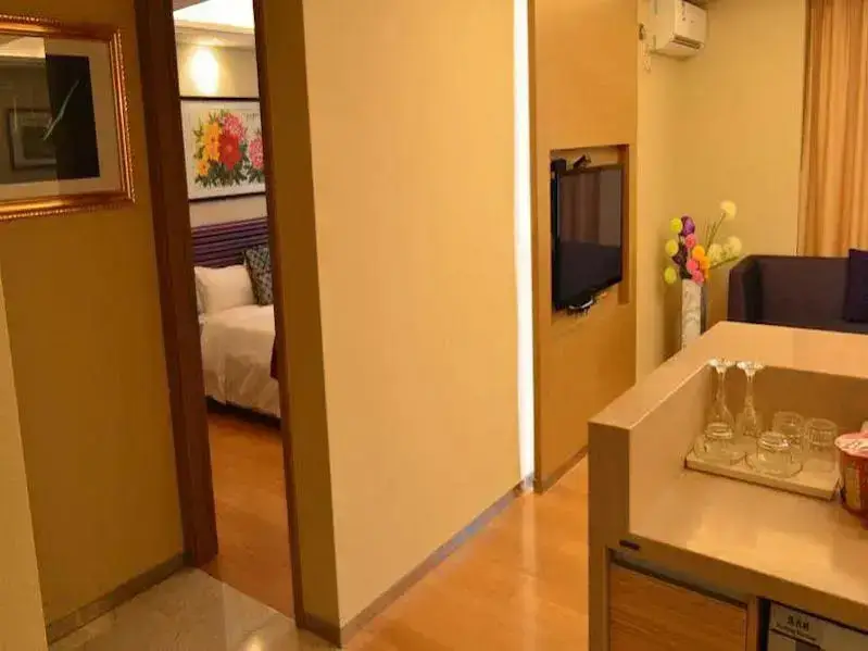 Гуанчжоу: Private Apartment - Wealth Century Square