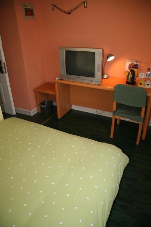 Циндао: Qingdao Home Inn - Xianggang East Road