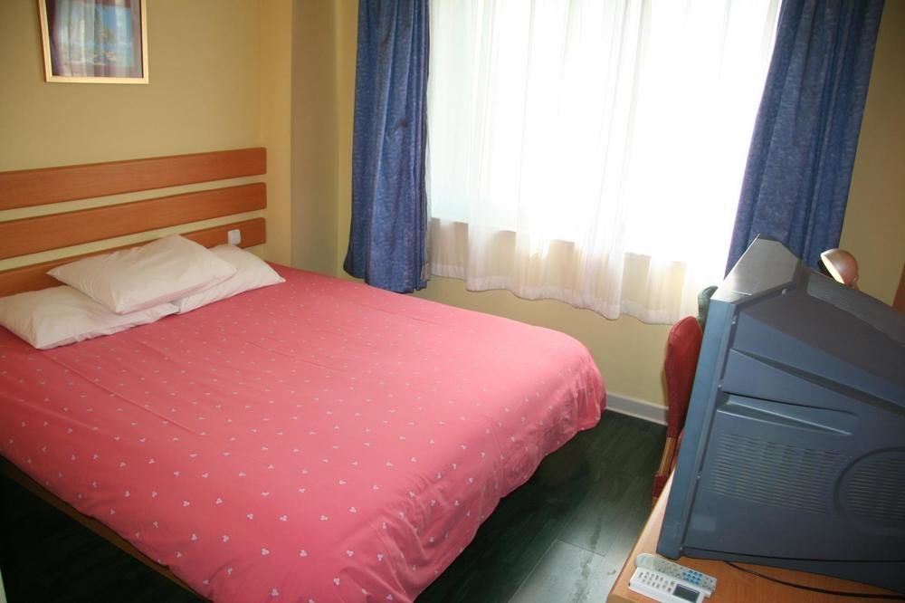 Циндао: Qingdao Home Inn - Xianggang East Road