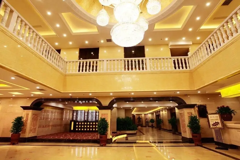 Далянь: Dalian Tongbao Hotel